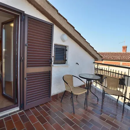 Apartment Ljiljana *